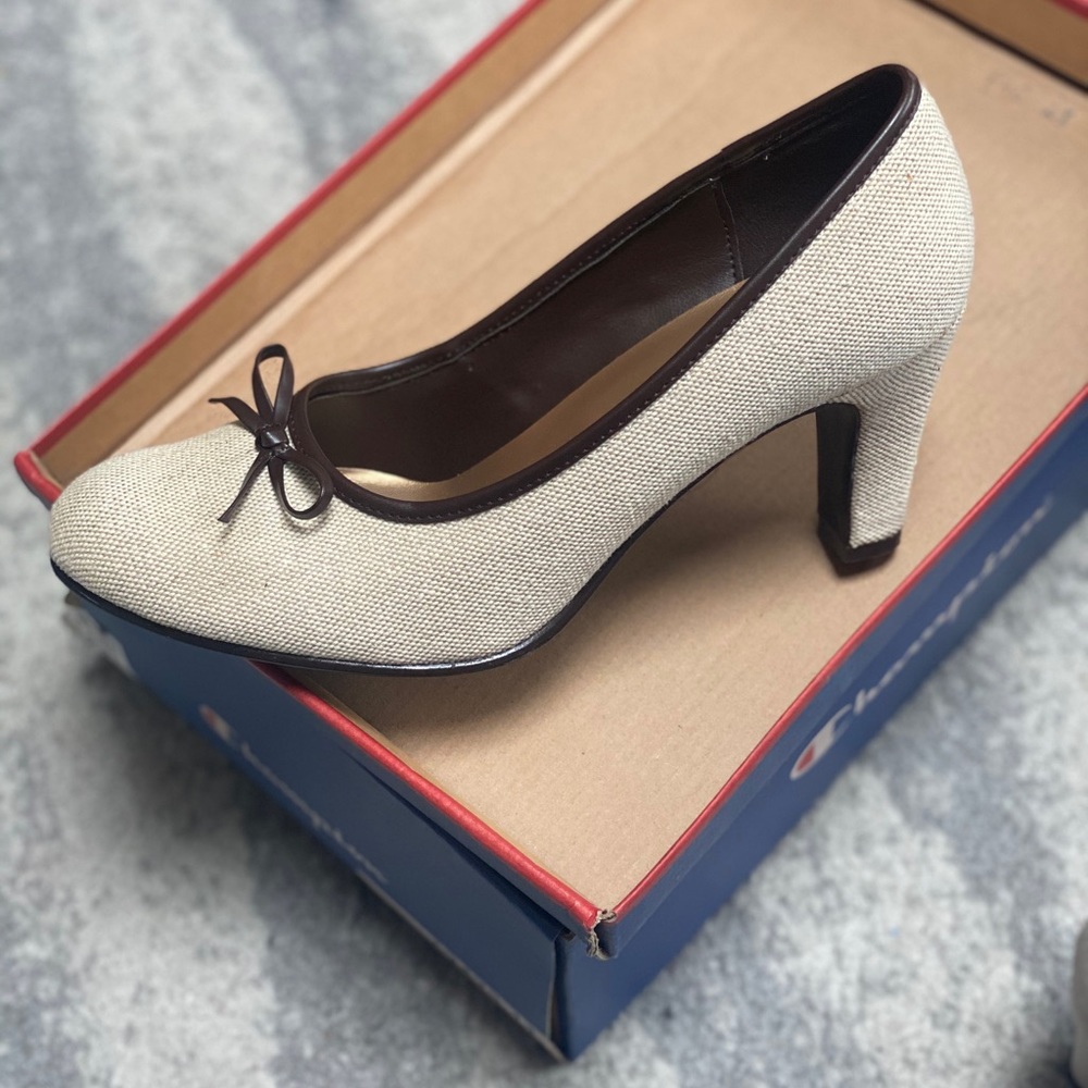 Linen pump - Picture 2 of 2
